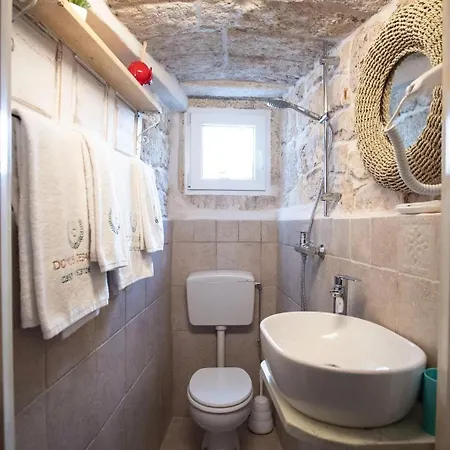 Domus Cesare: Historic Stone Residence with In-Room Shower and Outdoor Relaxation Carovigno Exterior photo